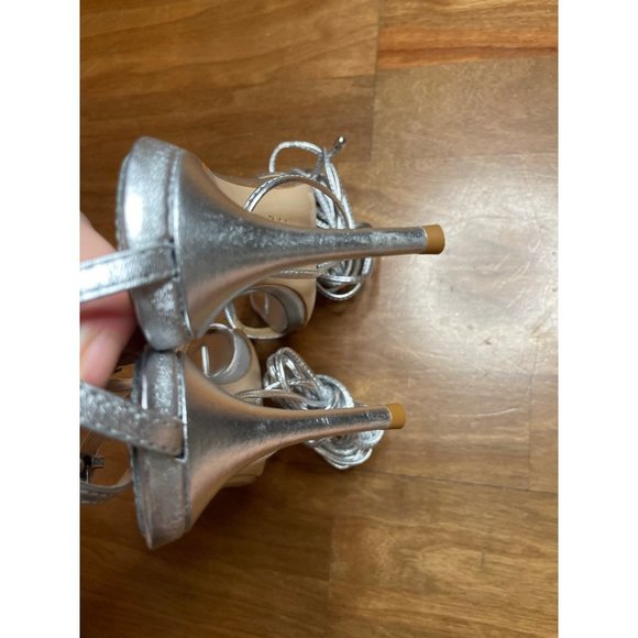 Schutz X REVOLVE Vikki Heels in Silver 6.5 - Picture 10 of 13